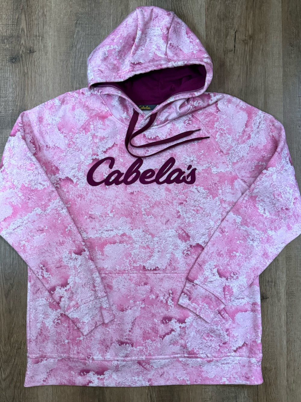 NWOT Cabela's Sweatshirt